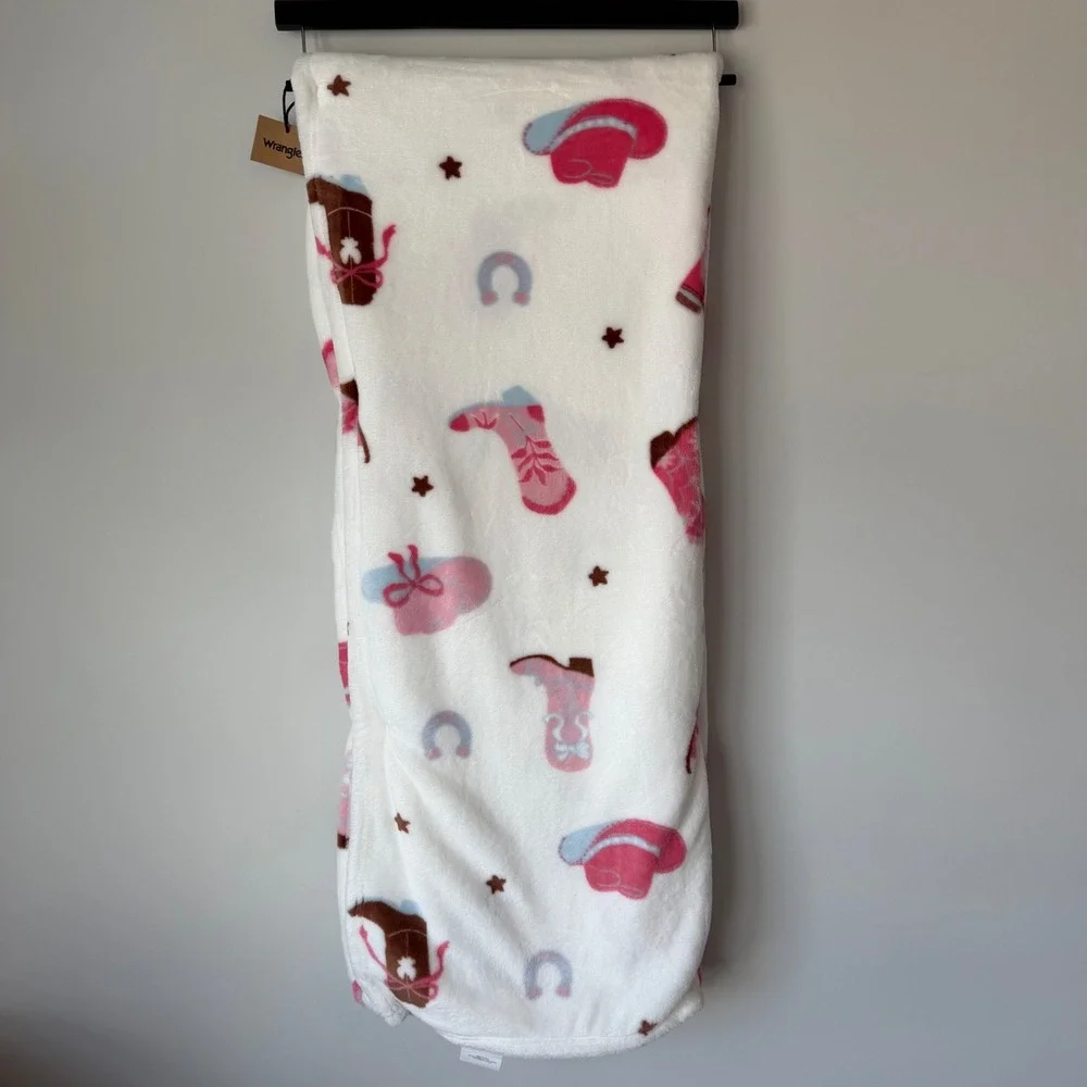 New Wrangler Western Cowboy White Pink 60x70 Blanket Horseshoe Boots Cute Soft